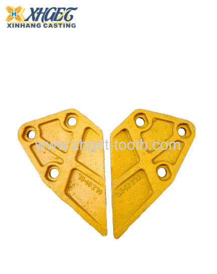 201-933-2110, 201-933-2120 Komatsu Equipment PC60 Bucket Sidecutter - Image 1
